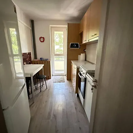 Tomis Park Apartment